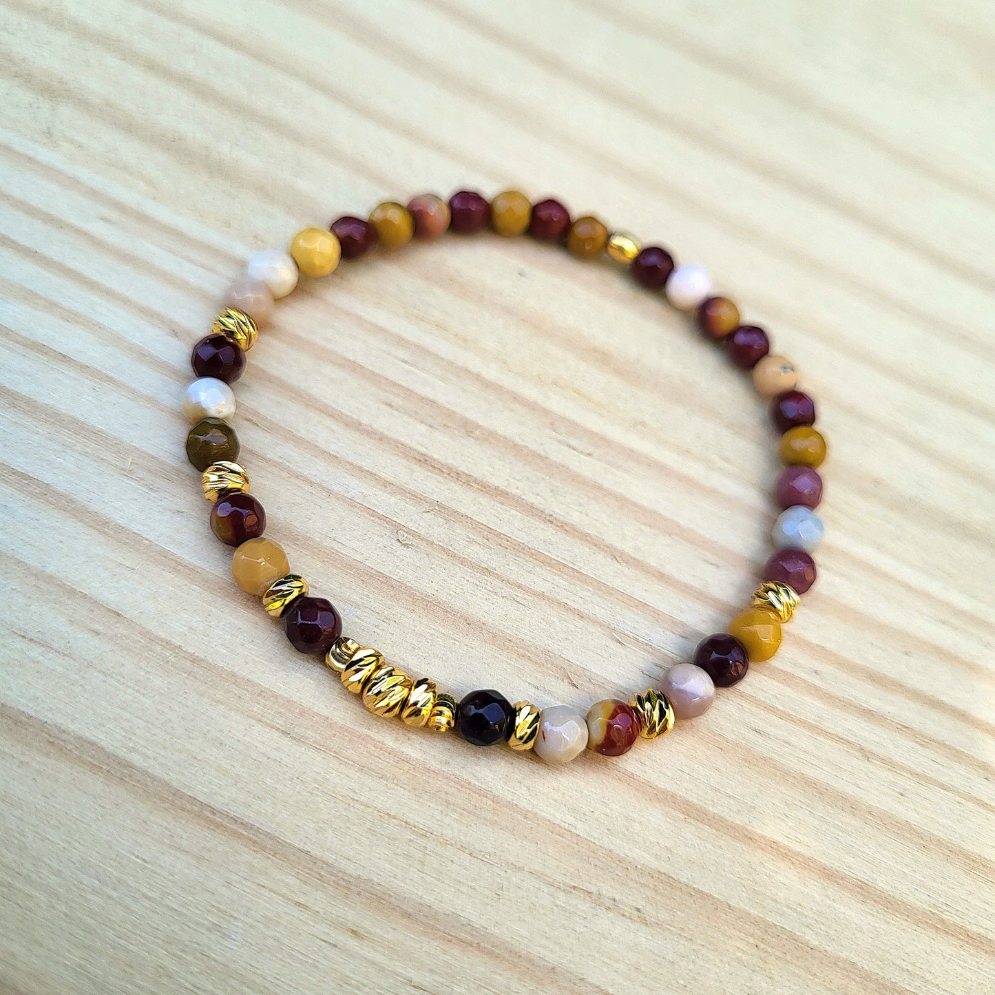 Bracelet perles naturelles & dorées à l'or fin, Pierre Mokaïte semi-précieuse /Bijou élastique fait main femme, Cadeau bien être