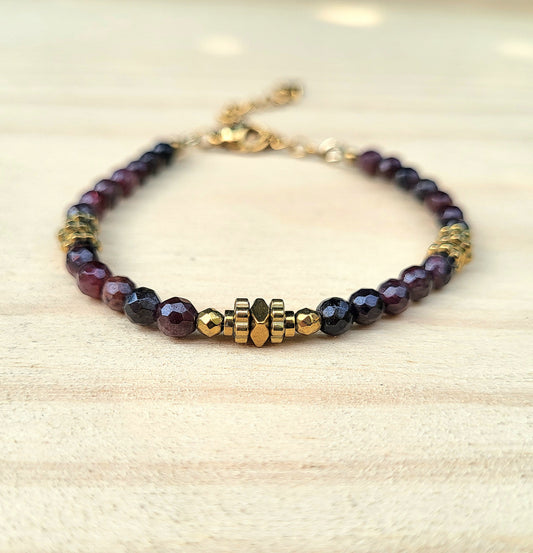 Bracelet pierre naturelle Grenat – Bijou femme doré à l’or fin – Fermoir acier inoxydable – Cadeau énergétique lithothérapie