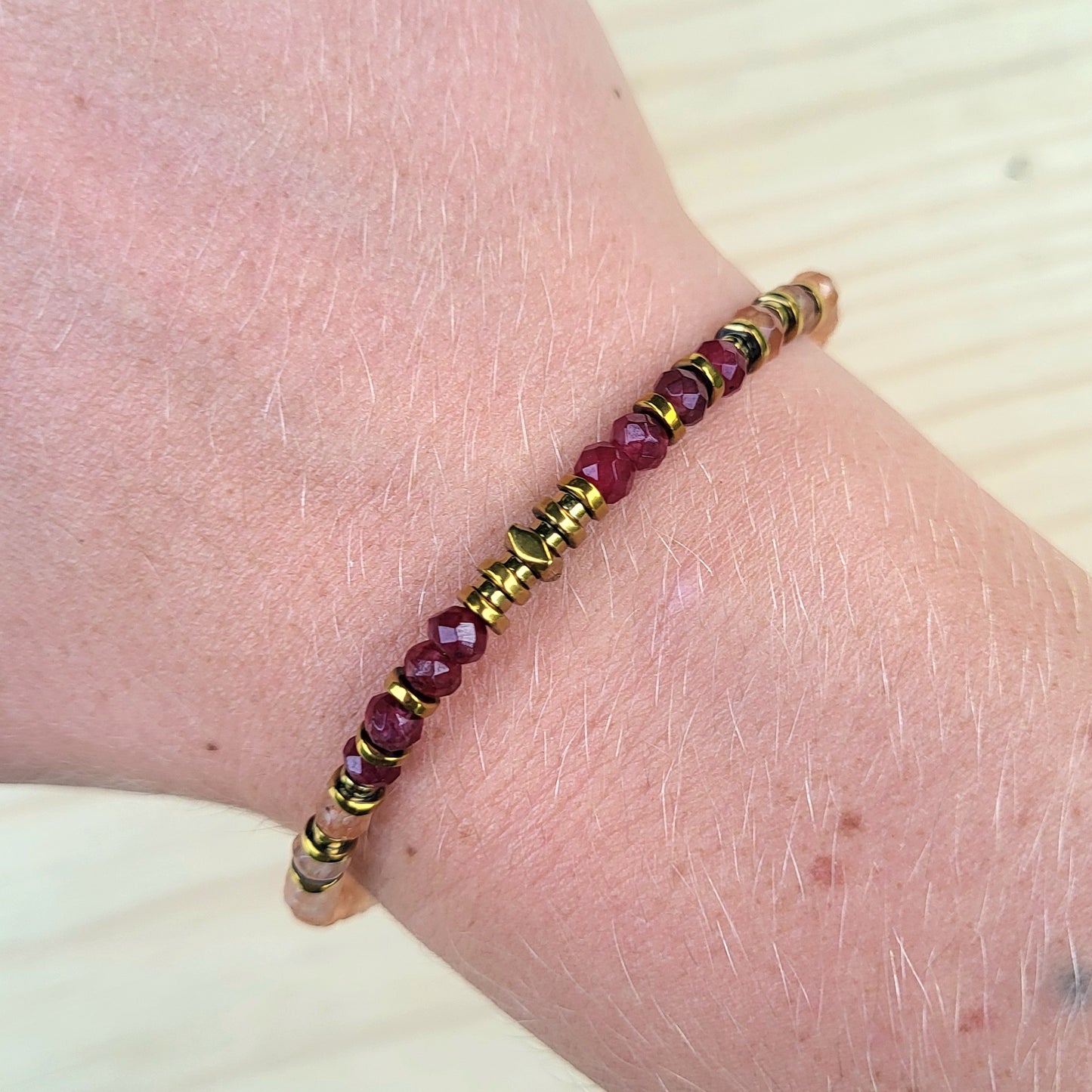 Bracelet pierre naturelle Quartz – Bijou femme doré à l’or fin – Fermoir acier inoxydable – Cadeau énergétique lithothérapie