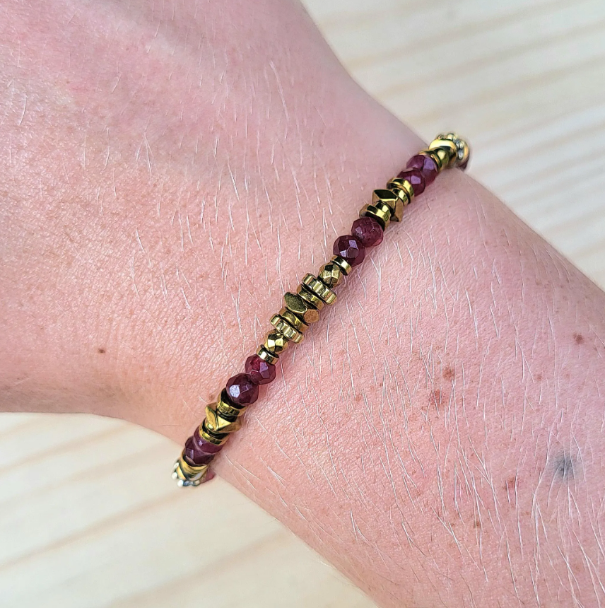 Bracelet pierre naturelle Quartz – Bijou femme doré à l’or fin – Fermoir acier inoxydable – Cadeau énergétique lithothérapie